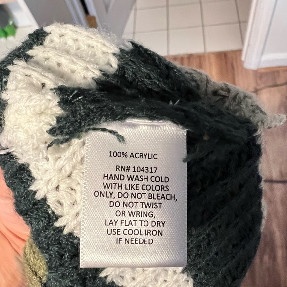 3 for $13 Derek Heart plus sweater 3x - Picture 4 of 4